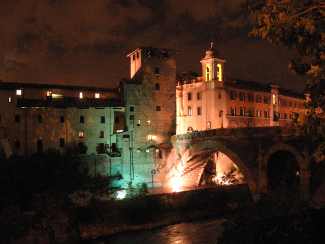 Isola_Tiberina_Night