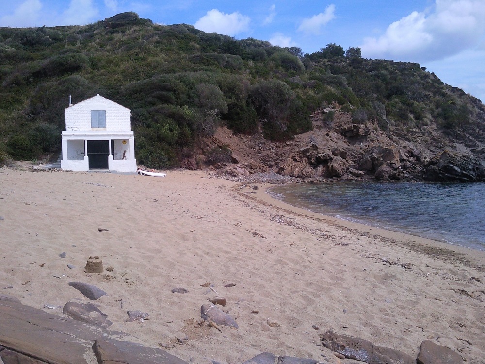 Plages-nudistes-minorque-Cala-Es-grau