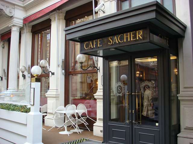 meilleures-patisseries-vienne-sacher-eingang