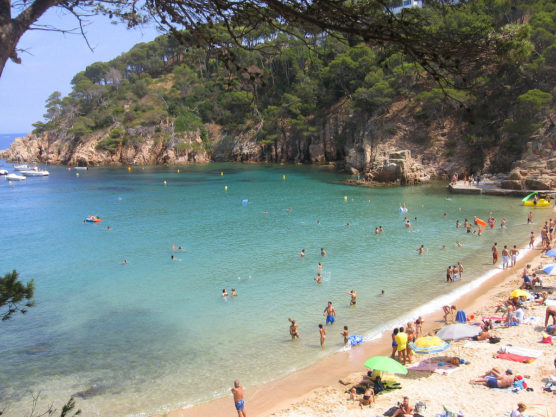 playas-de-la-costa-brava-aiguablava-muchosol-e1520586762430