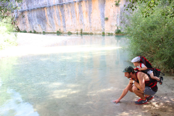 Piscine naturelle à Aragon | Kinda Break