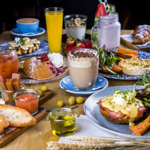 Un brunch coloré et varié à la Bendita Locura