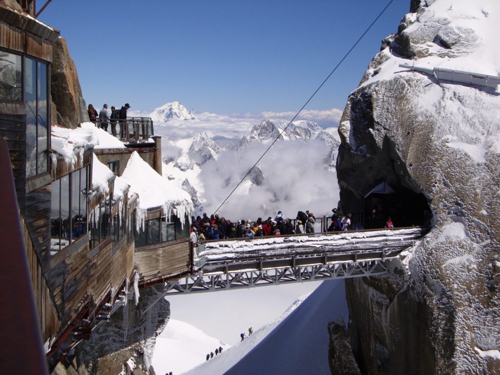 Mieux vaut ne pas avoir le vertige sur l'aiguille du midi !