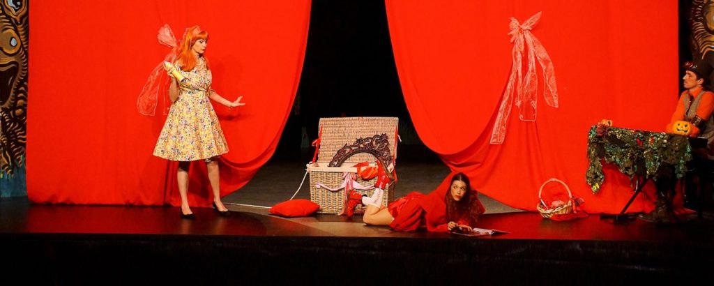 folle-histoire-chaperon-rouge-comédie-musicale