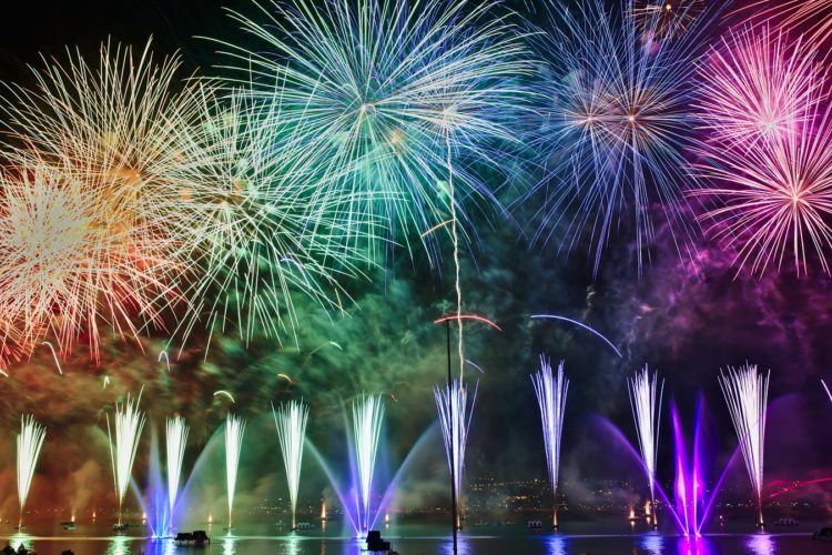 festival-lac-annecy-feux-artifices