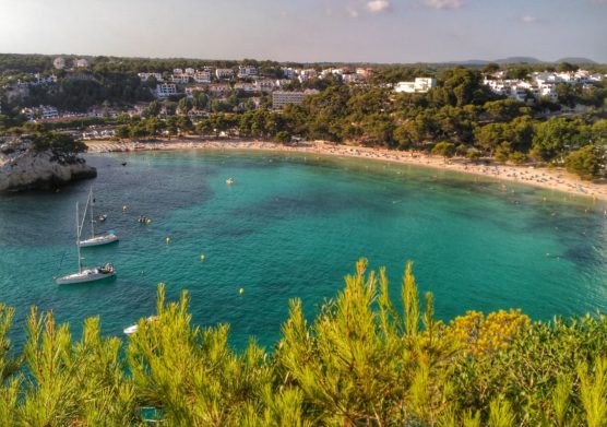 galdana-minorque-plage-pour-enfants