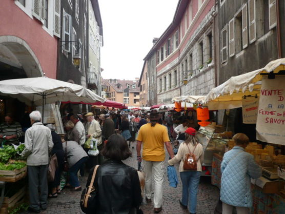 marché-annecy-muchosol