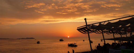 Le coucher de soleil d'Ibiza depuis le Café del Mar