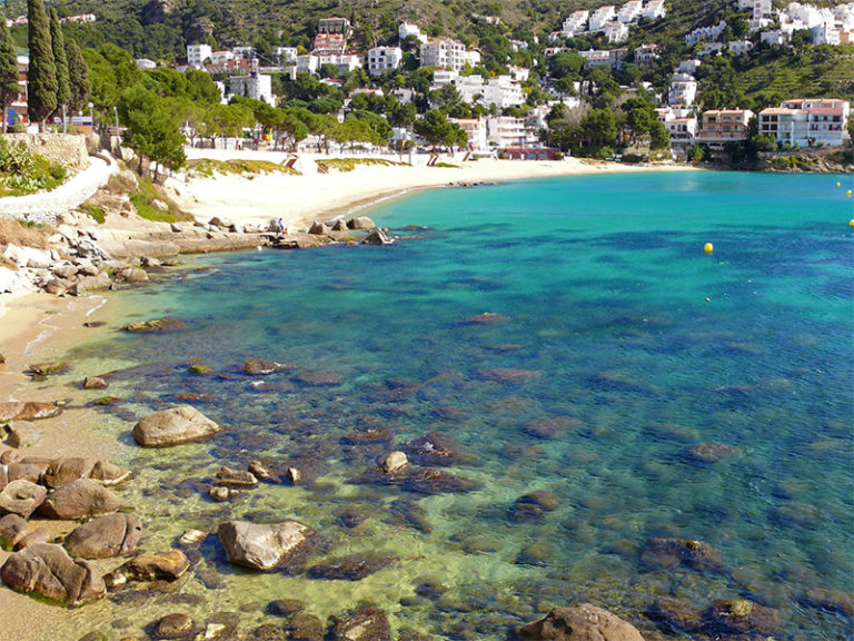 plage-de-Roses-Espagne