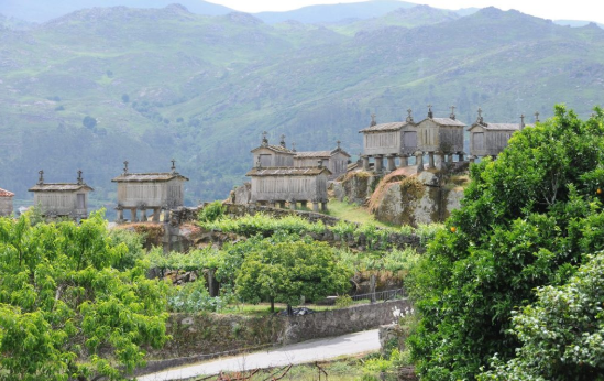 Que-voir-à-Soajo-espigueiros